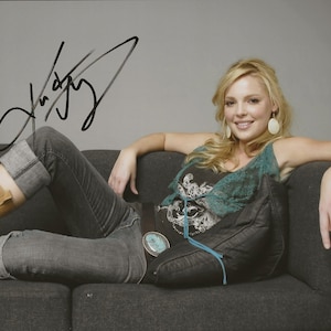 Katherine Heigl Autograph  Signed Photo Signature with COA