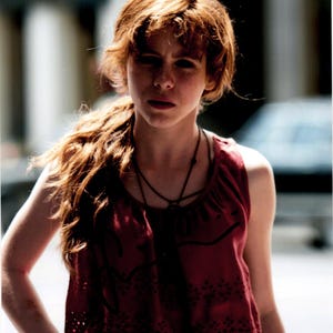 Sophia Lillis Autograph Signed Photo Signature with COA