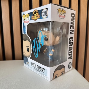 Chris Pratt Signed Funko Pop Jurassic Autograph Owen Grady Signature with COA