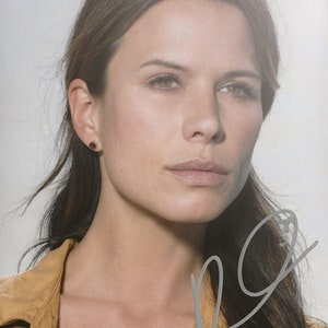 RHONA MITRA Autograph Signed Photo Signature with COA image 1