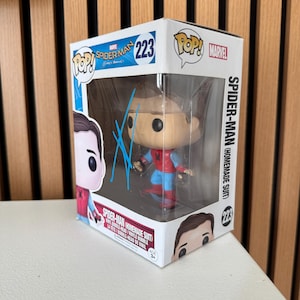 Spiderman Funko Pop Signed by Tom Holland - Etsy