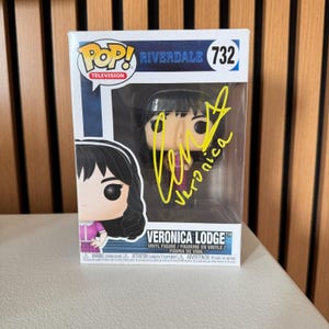 Riverdale signierte Funko Pop Cast Collection Autogrammsignatur mit COA
