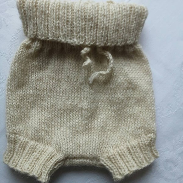 Baby Windelhose/ Wollunterwäsche aus Fettwolle ( Lanolinwolle) für kleine Allergiker in Größe 62/68