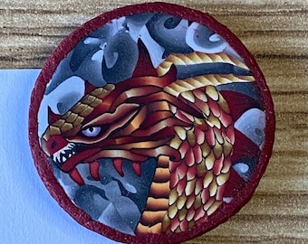 Cuidador de agujas de dragón / broche magnético