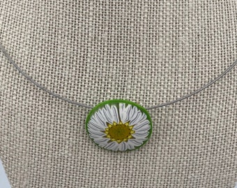 Collar con colgante de margarita de arcilla polimérica, joyería floral