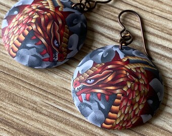 Ręcznie robione kolczyki w kształcie smoka, glina polimerowa, bigle niobu
