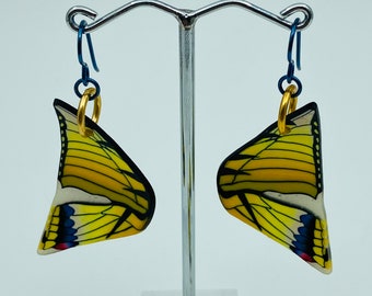 Pendientes mariposa amarilla
