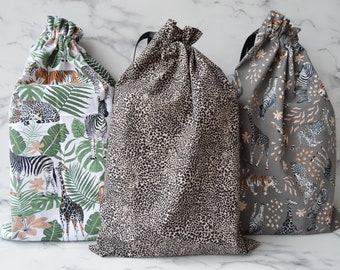 Safari Themed Gift Bags, Reusable Fabric Gift Bags for Women, Birthday Gift Wrap, Fabric Party Bags for Kids, Eco Friendly Gift Wrap