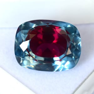Natural Earth Mined Pitambari Sapphire 13.50 Carat Gemstone Loose Gemstone Cushion Shape Stone Jewellery Purpose Stone
