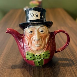 Vintage Royal Staffordshire Alice in Wonderland The Mad Hatter Teapot Tony Wood, Whimsical The Mad Hatter Tea Pot, Collectible Teapot