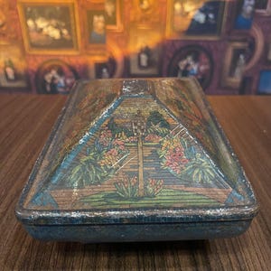 Antique Rowntree York Biscuit Tin - Confectionery Tin - Kitchenalia - Home Decor, Vintage Biscuit Tin, Collectible Tin, Christmas Gifts