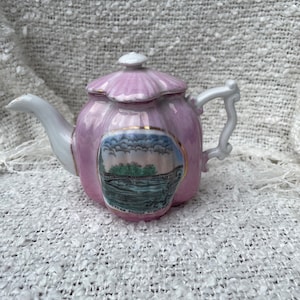 Wales Souvenir Severn Bridge Stourport, Vintage Teapot, Antique Teapot, Collectible Teapots, Pink Teapot, Small Teapot, German Teapot