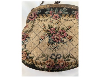 Vintage kleine Geldbörse Handtasche Französischer Gobelin Goldfarbener Verschluss und Kettenriemen bestickter Wandteppich, Vintage französische Tasche, einzigartige Handtasche