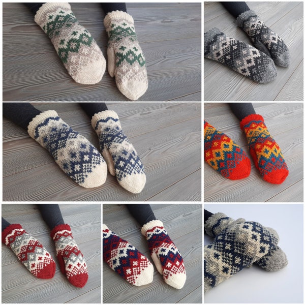 Knit gloves Double knitted mittens Scandinavian pattern Latvia mitten Doppelt gestrickte handschuhe