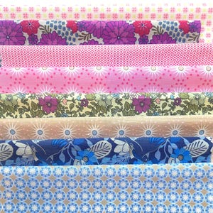 Retro Floral Fabric Precut Squares 10&quot;: Slow Stitching, Patchwork, Dolls Clothes