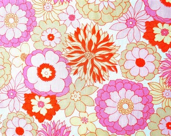 Vintage 70s Fabric: Retro Floral Fabric, Pink Yellow Flower Power Fabric, 1970s Fabric, Vintage Craft Fabric, 110 x 55cm