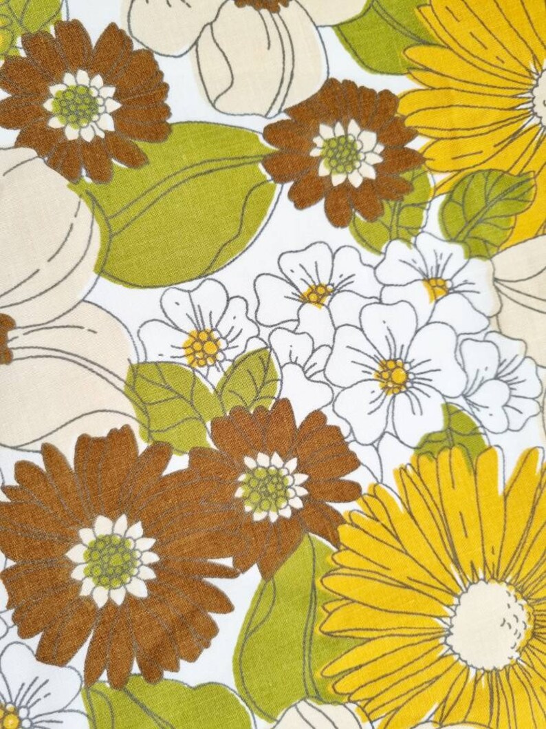 Vintage Fabric 70s Fabric Retro Midcentury Flower Etsy