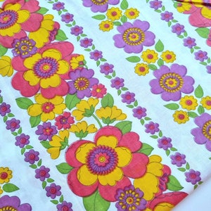 Vintage Fabric | 70s Fabric | New Unused |  Purple Pink Yellow |Retro | Flower Power| Midcentury | Daisy | Home Decor | Mary Quant Style