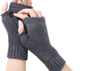 Sale Cashmere blend gloves fingerless charcoal grey NWT texting gloves great  present women teens friends winter gloves