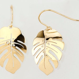 14 karat yellow gold monstera leaf drop earrings