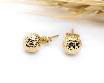 14 karat yellow gold diamond cut ball stud earrings