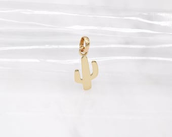 14 karat yellow gold tiny cactus pendant