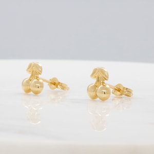 14 Karat Gelbgold Kirsch Baby Ohrstecker