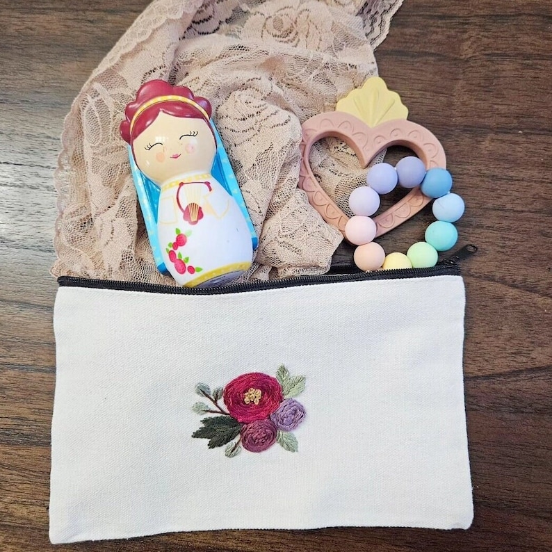 Veil Bags, Hand embroidered pouch, Mass bags image 3