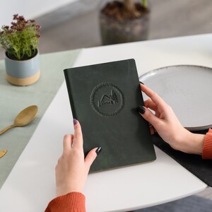 Menu de restaurant à couverture rigide, carte des vins en cuir, menu de café avec gaufrage, livre de menus, couverture de menu personnalisée