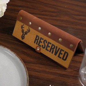 Personalized Wooden Reserved Table Sign – Custom Engraved Restaurant Reservation Plate with Table Number Option