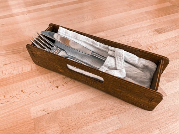 Cuterie Per Vintage - Cucchiai, Forchette, Coltelli E Grattughe, Su