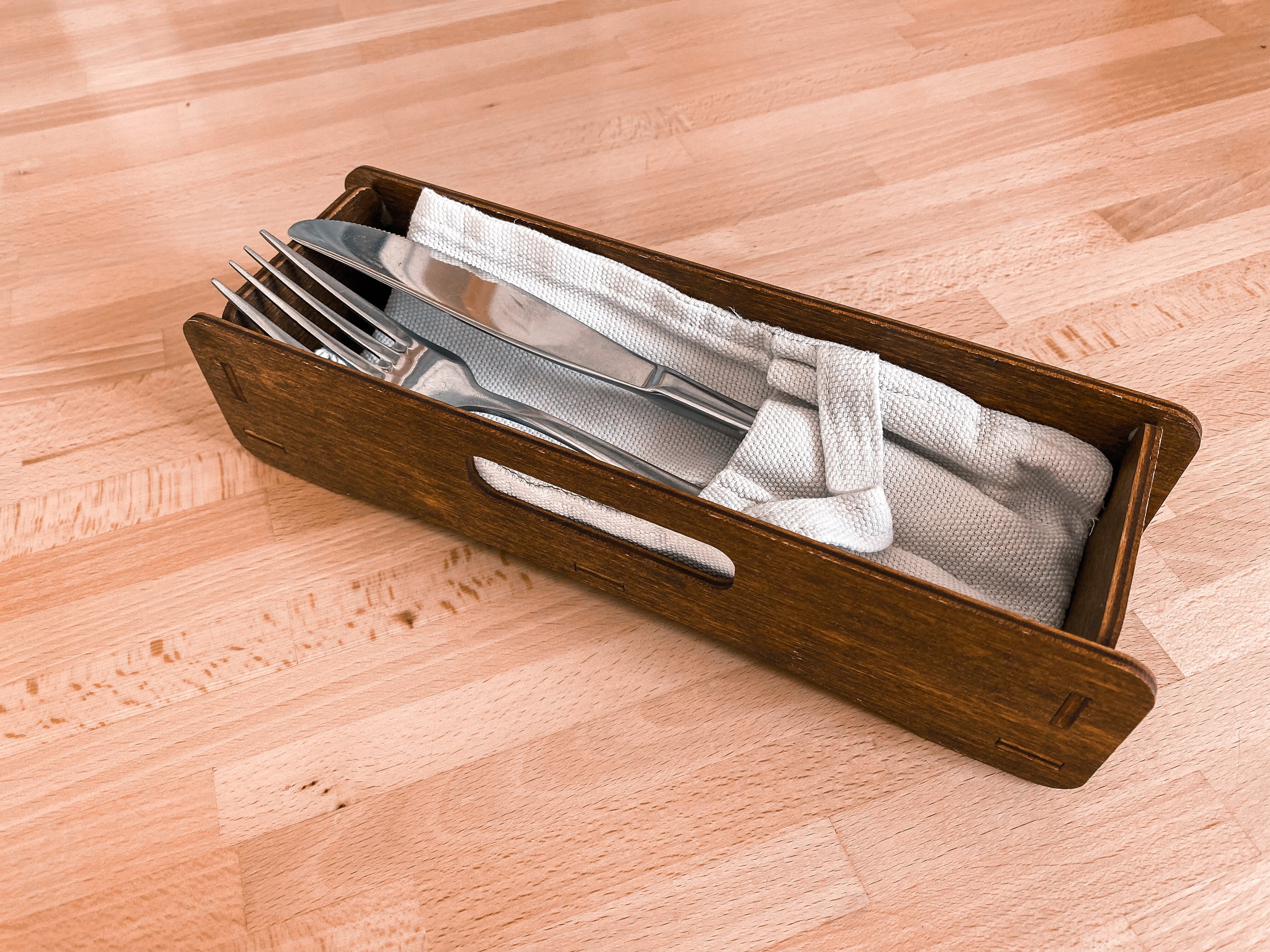 Wooden cutlery tray México