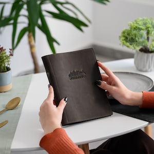 Couverture de menu de restaurant avec classeur à anneaux couleur laiton, Porte-cartes de menu avec logo, Livre de menu avec personnalisation