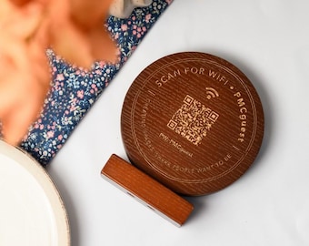 Personalisiertes QR Menü Schild mit Logo