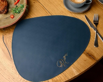 Modern Leather Table Placemats, Personalisable Oval Placemats with Logo Embossing, Customisable for Home, Restaurants Placemates