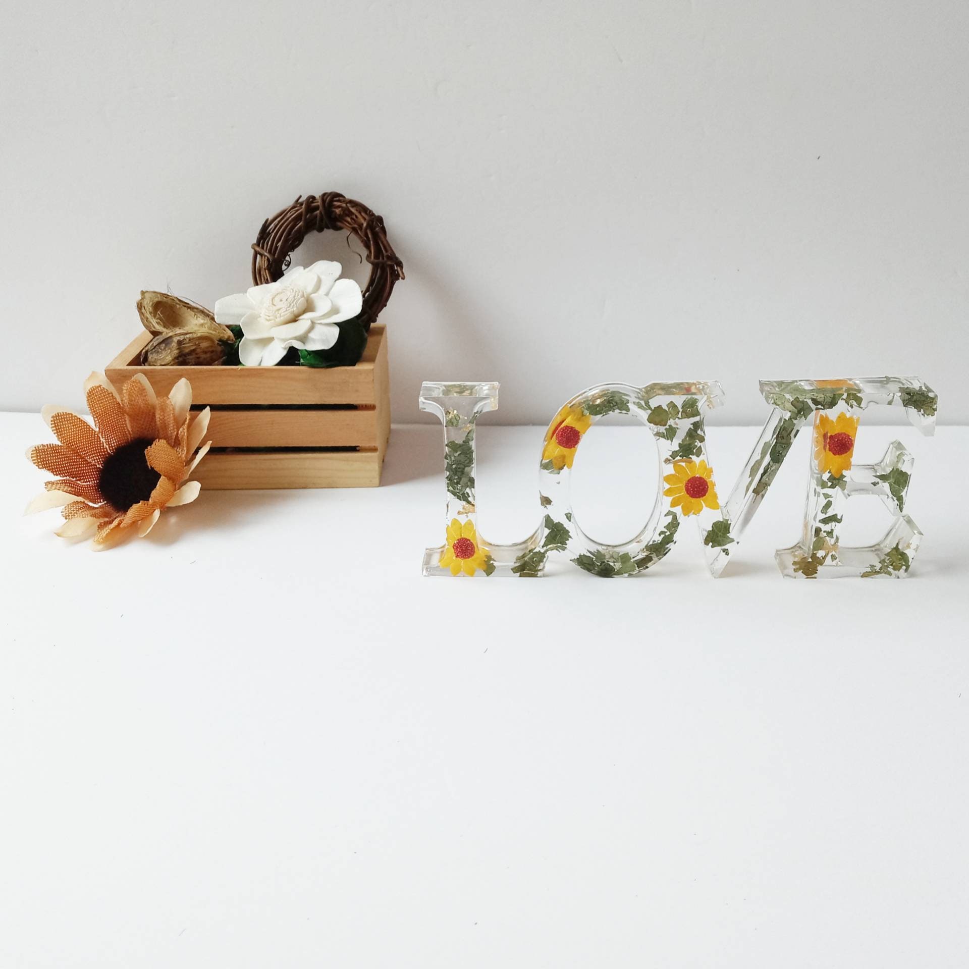 Resin Sunflower LOVE Home Decor Sign, housewarming gift, fireplace de…