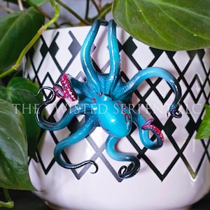 Customized Octopus Pot Pal Figurine | Hand Painted | House Plant Pot Decor | Realistic & Detailed Handmade Art