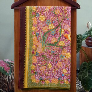 Zeldzame vintage batik tulis pekalongan feniksvogel uit de jaren 80 bloemen handgemaakte Indonesische textielkunst