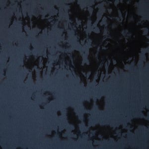 Dark gray with black tie dye pattern swatch