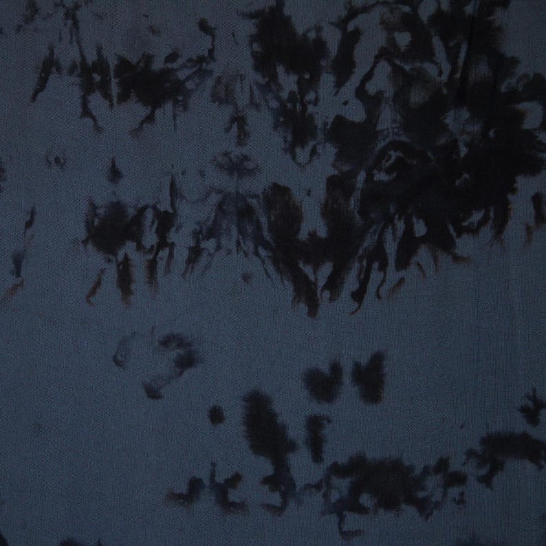 Dark gray with black tie dye pattern swatch