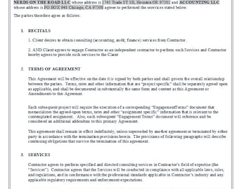 Può includere: Un documento in bianco e nero con il titolo "Services Agreement" e testo che delinea i termini di un accordo di servizi di consulenza tra Accounting LLC e Nerds on the Road LLC. L'accordo è in vigore dal 12/01/2021.