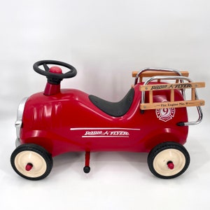Vintage Radio Flyer Fire Engine No Metal Red Kids Ride On Toy Model 909