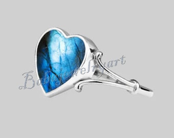 Labradorite Ring, Heart Shaped Ring, Labradorite ring Women, Gemstone Heart Ring, Pinky Ring Women, Heart Ring Women, Minimalist Ring
