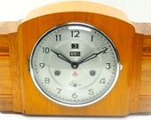 Japanese Art Deco Mantel Clock 8-Day Striking Mantle Clock With Date Dial