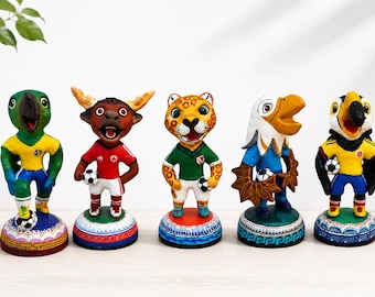 RARE Collectors Football Figurine Thierry Henry Striker