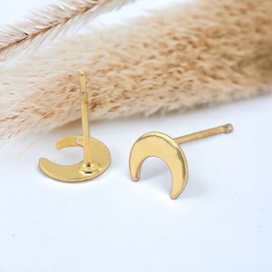 Crescent Moon Studs Earrings/ GoldPlated earring/ Trending Earring/ Simple and Dainty/Gifts for her/ Everyday Wear/Lightweight