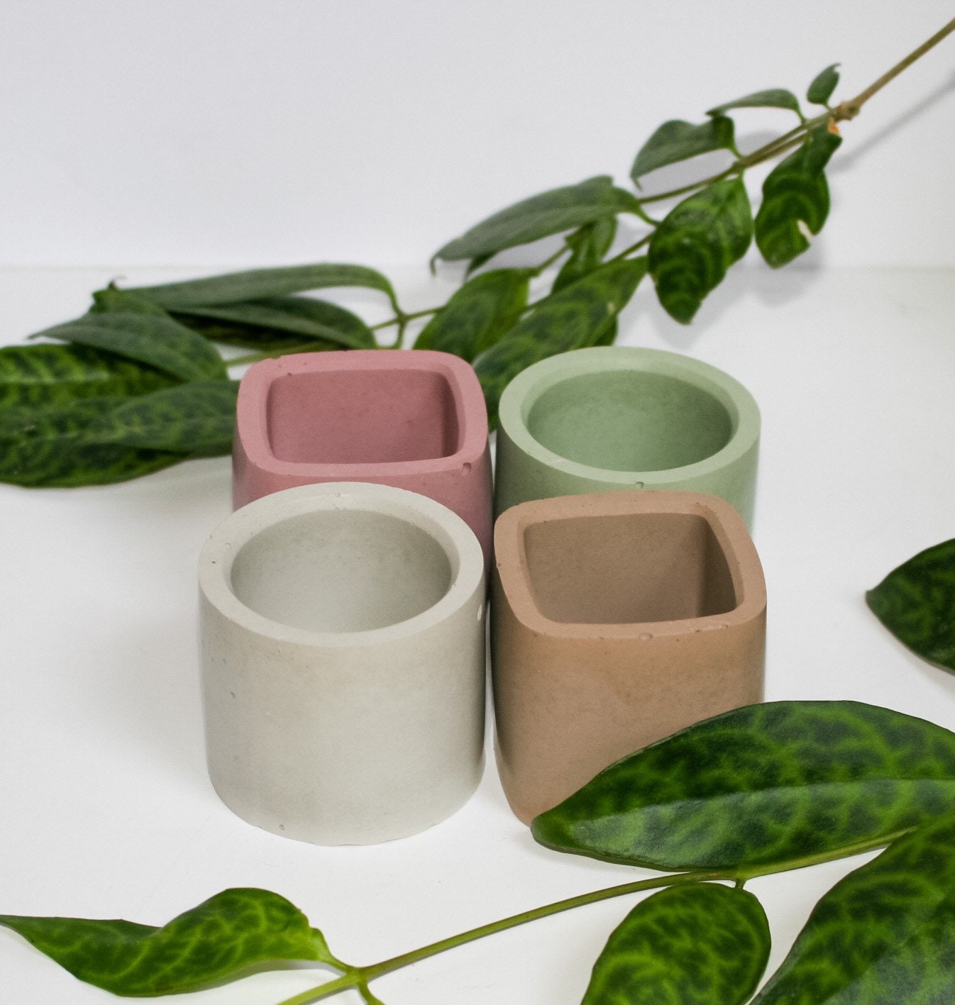 Mini Round & Square Cement Pot / Modern/ Minimal Planters/ Colorful Cement/ Colorful Airplant Pot/ Mini Pot/ Spring Decor/ Tealight