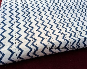 Handgemaakte katoenen kantha-quilt: Indiase sprei, queensize bed