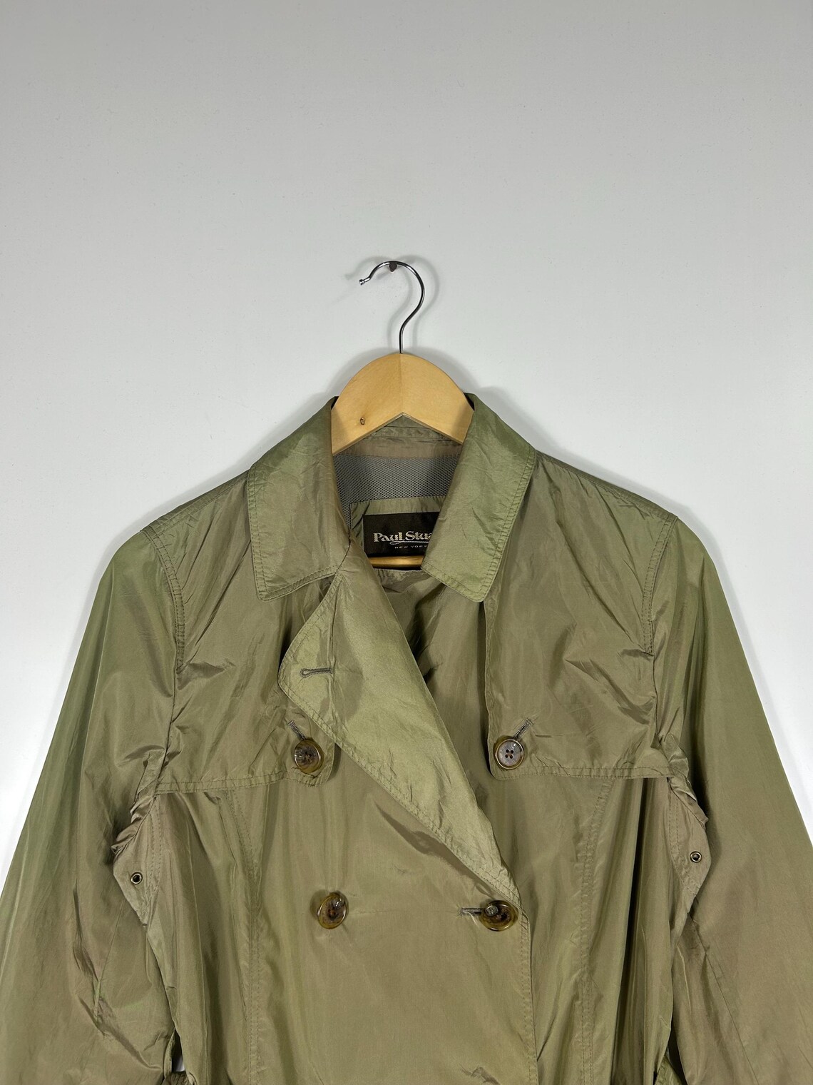 Vintage Paul Stuart Olive Nylon Trench Coat | Double Breasted Belted Raincoat (Size 8), foto 4 di 5