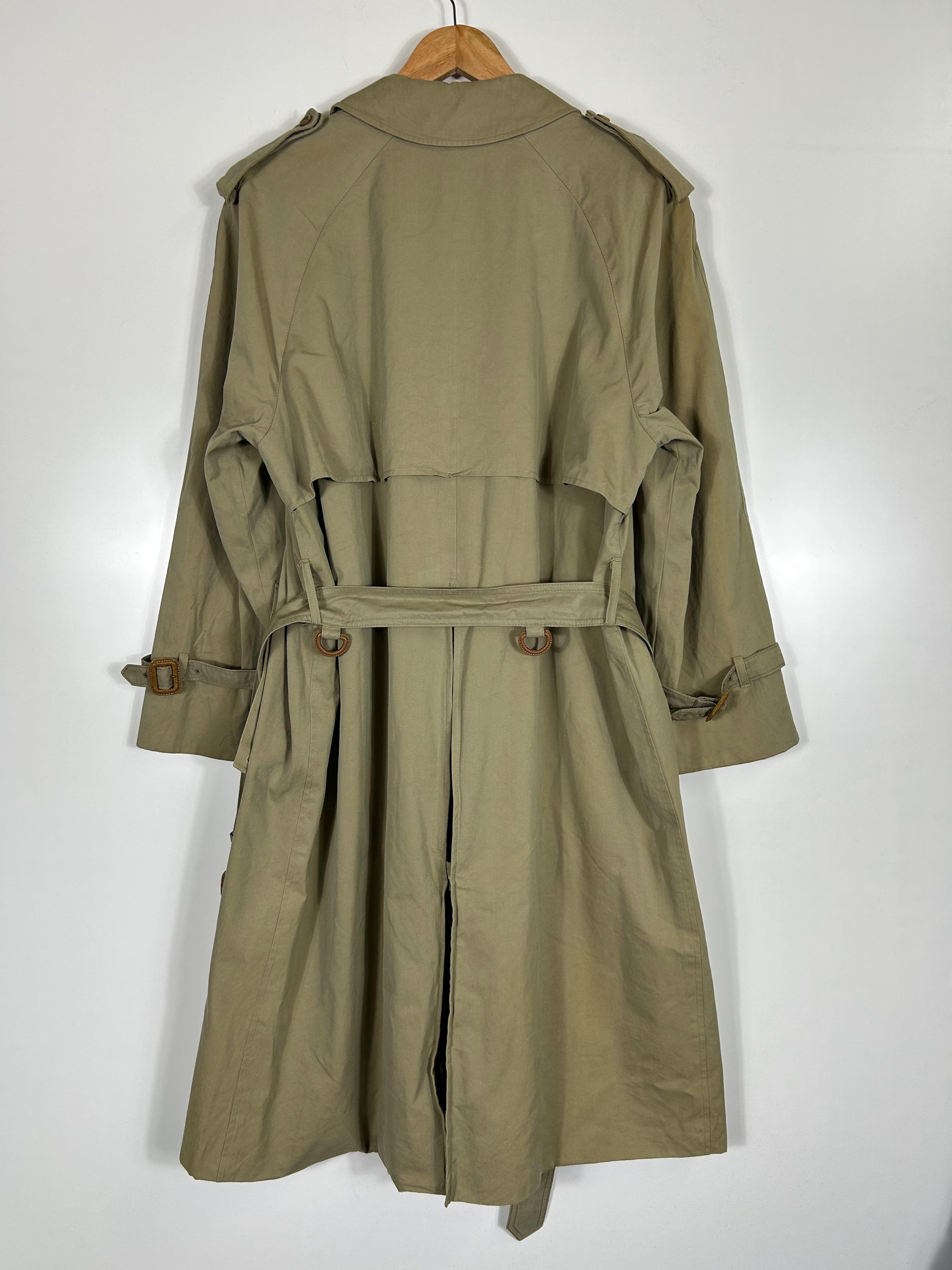アクアスキュータム　ダブルブレスト トレンチコート　カーキ　ロンドン 90年代ヴィンテージ アクアスキュータム ロンドン カーキ トレンチ